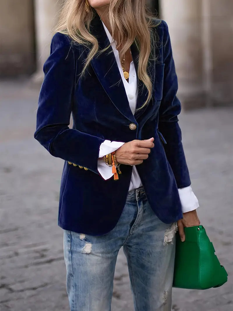 Yvana™ – Elegant Velvet Blazer for Effortless Seasonal Sophistication