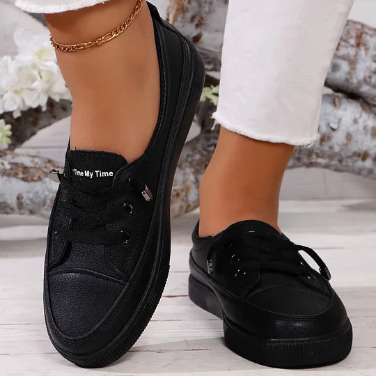 CHLOE – STREET CHARM SNEAKERS