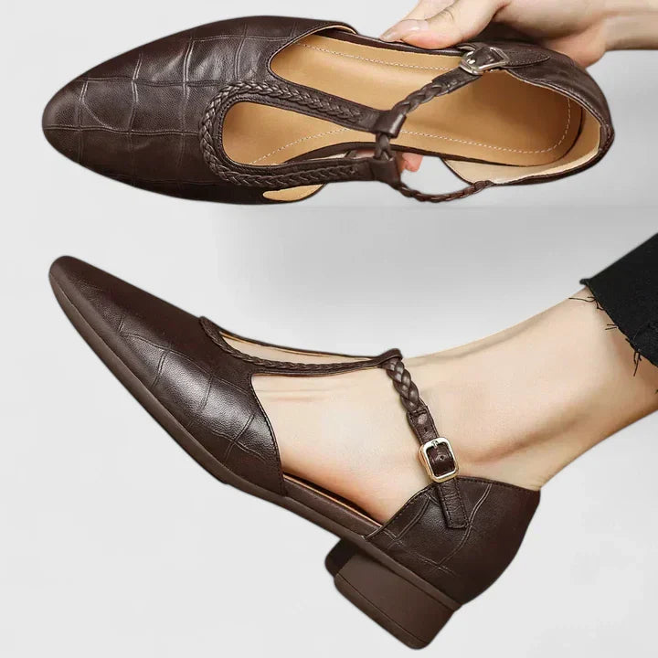 ANNE – CLASSIC T-STRAP FLATS