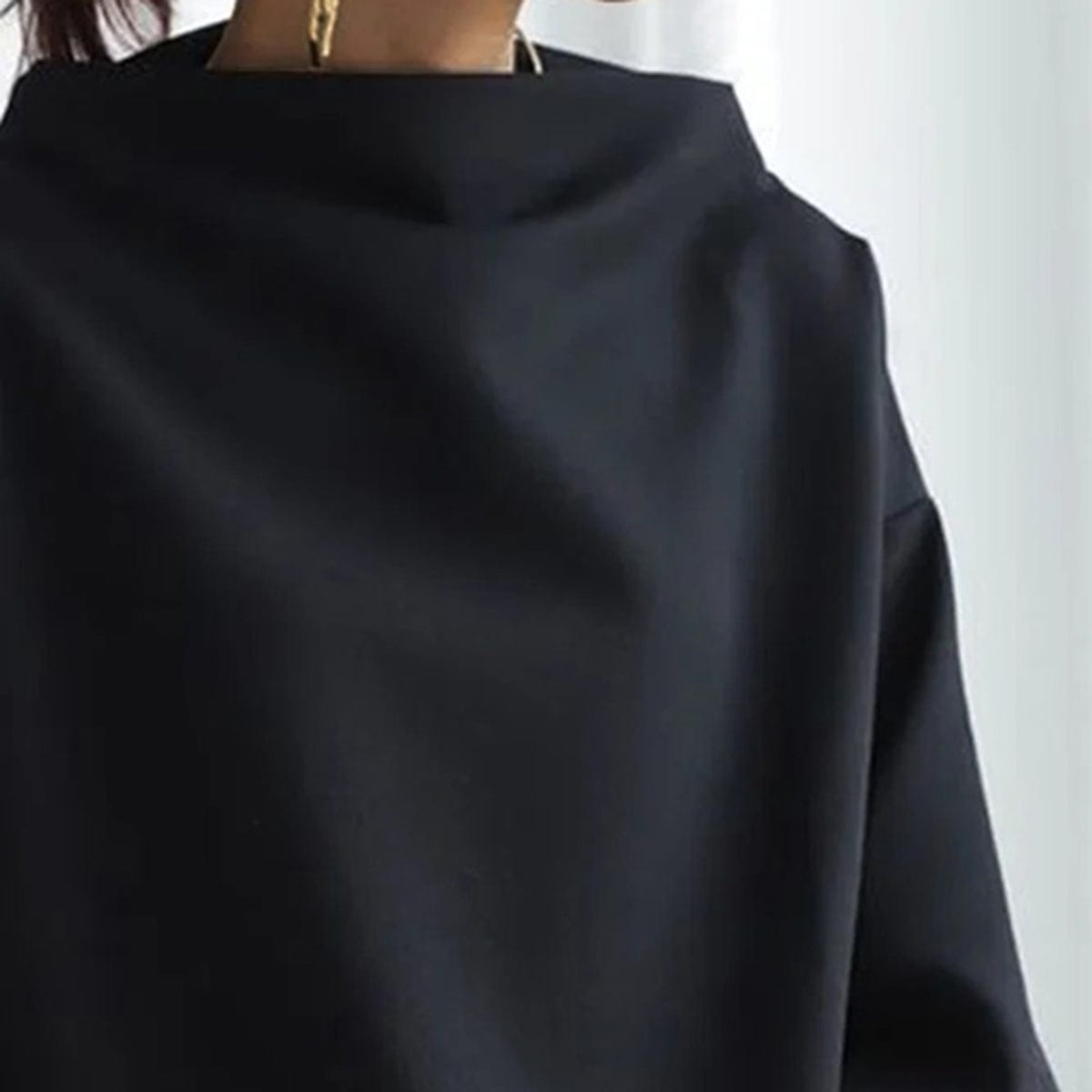 Victoria | High-Neck Casual Top