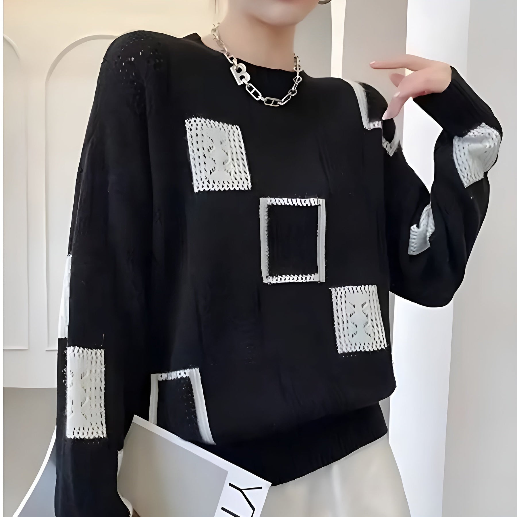 Alida - Chic Women's Sweater