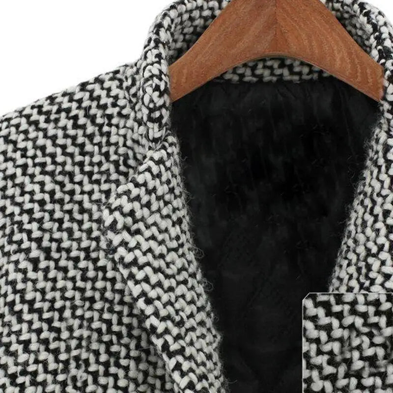 Claudia Coat — Elegance, Warmth, and Guaranteed Compliments