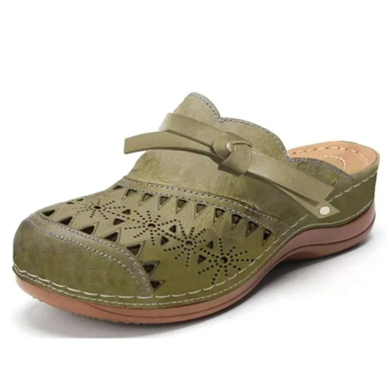 EMBER – EVERYDAY COMFORT SLIP-ON CLOGS