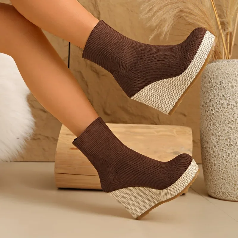 Bellastra knit platforms