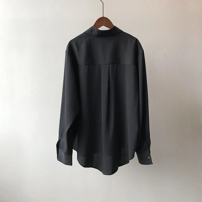ELLIE - TIMELESS ELEGANCE IN SILK BLOUSE